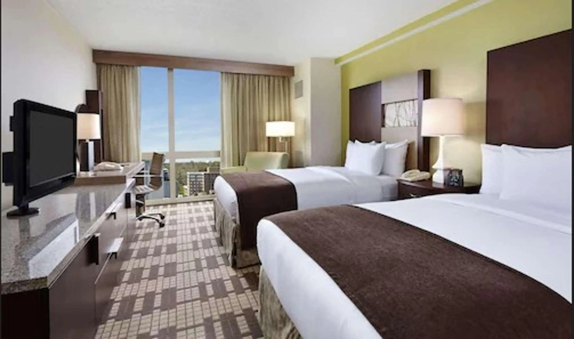 DoubleTree by Hilton Silver Spring