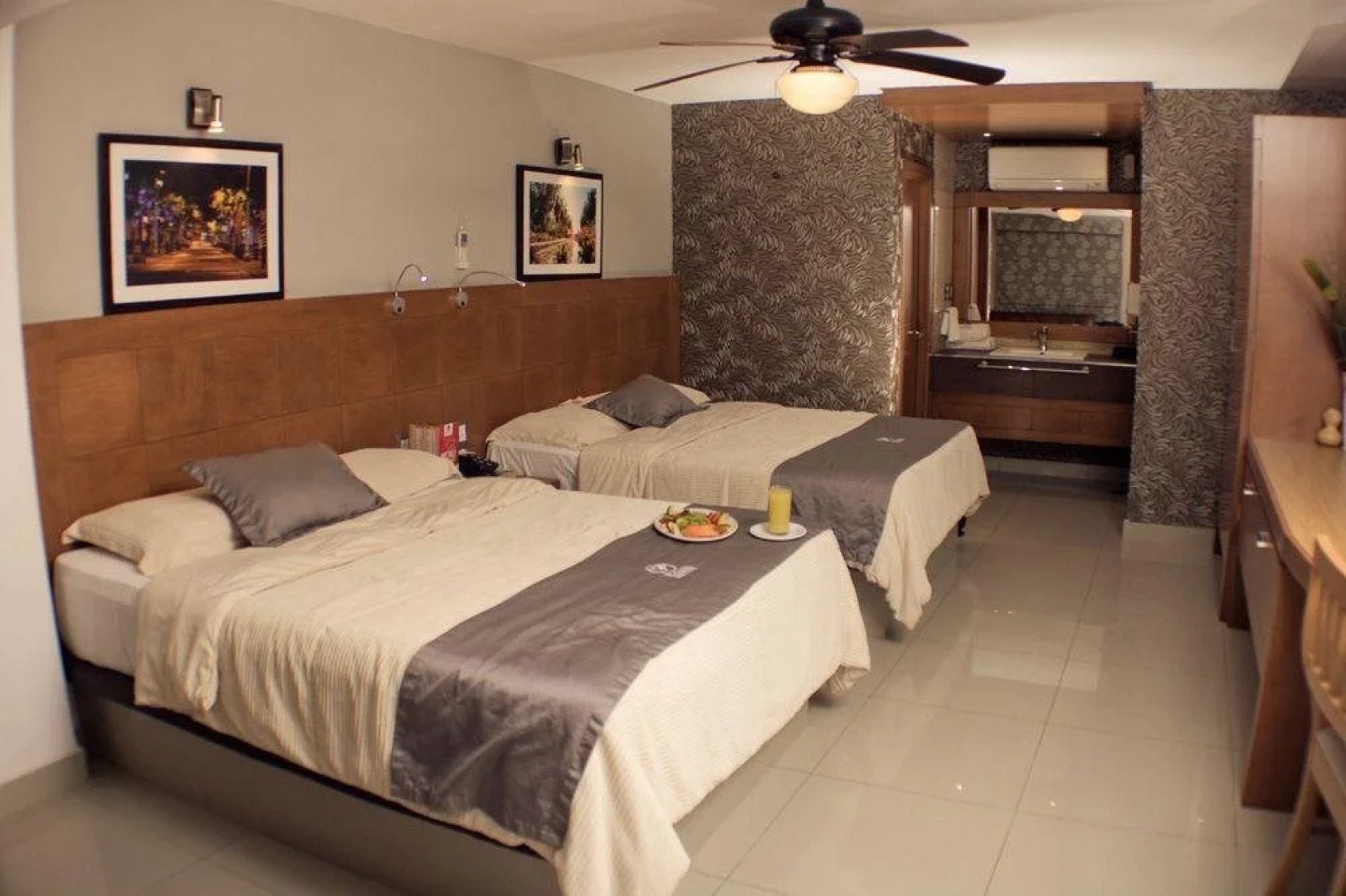 Hotel Paradise Coast