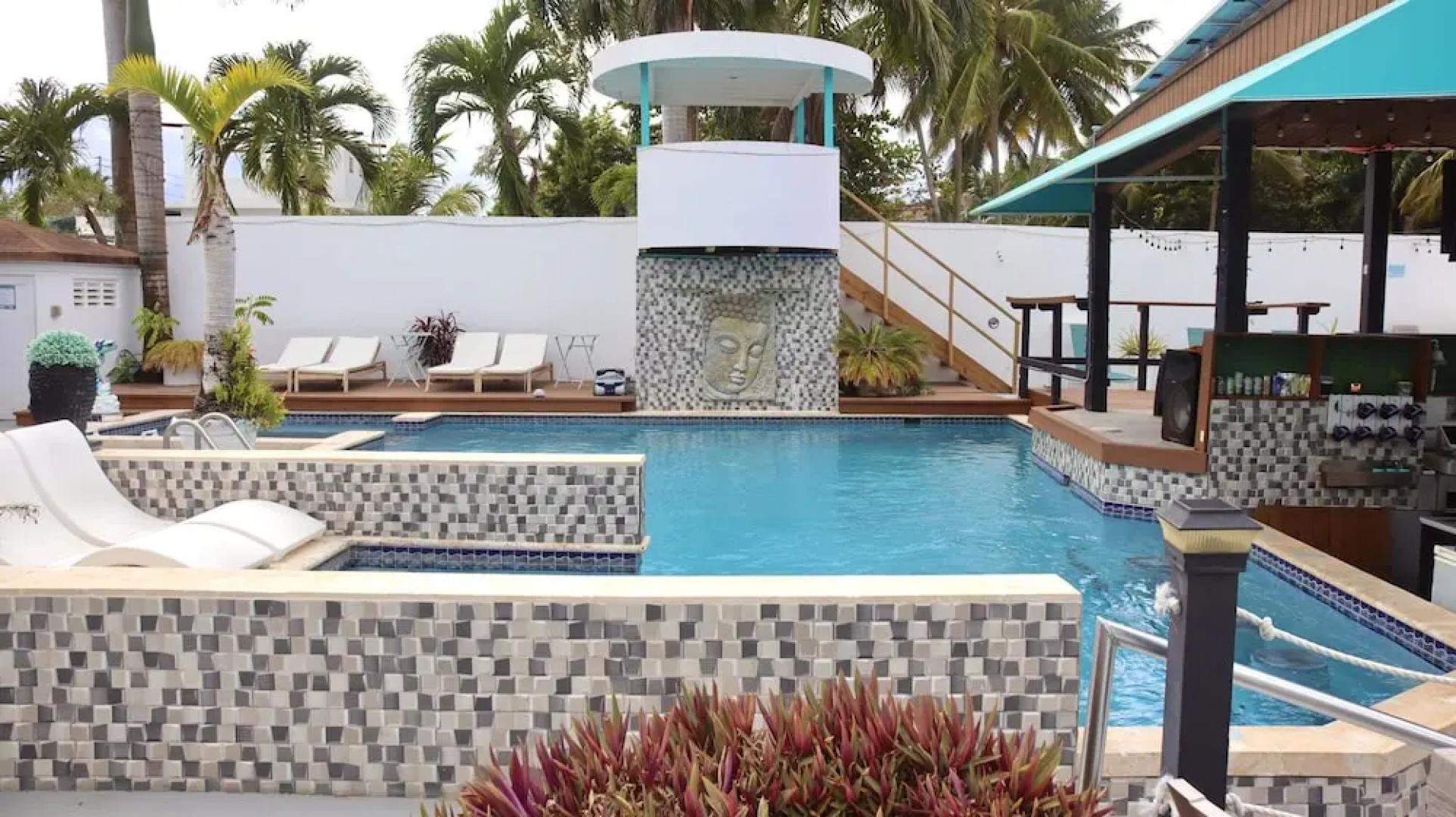 Aqua Marina Beach Club
