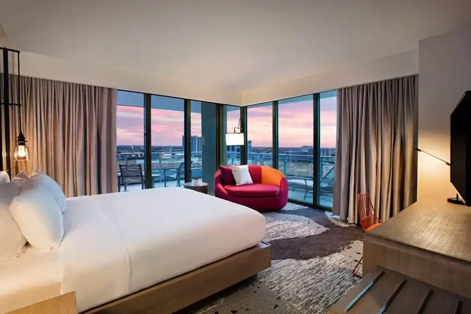 The Diplomat Beach Resort Hollywood, Curio Collection by Hilton