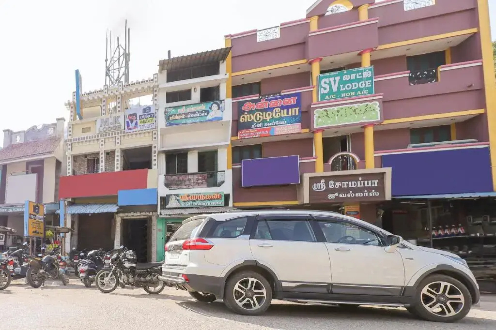 Mk Lodge by OYO Rooms