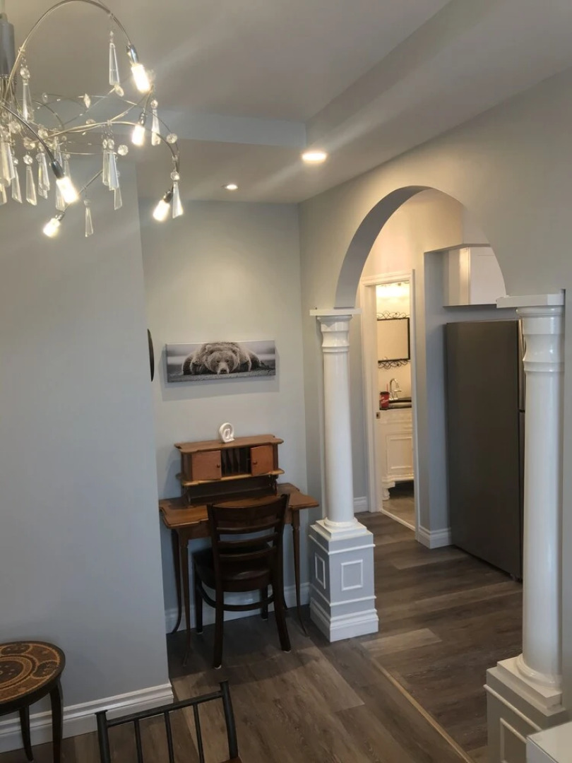 Esther's Place-Carleton Place Downtn Apartment