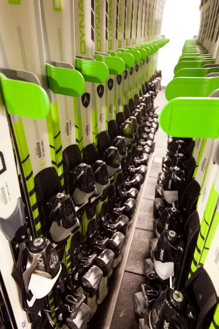 Magna Pivot Hotel - Boutique Class