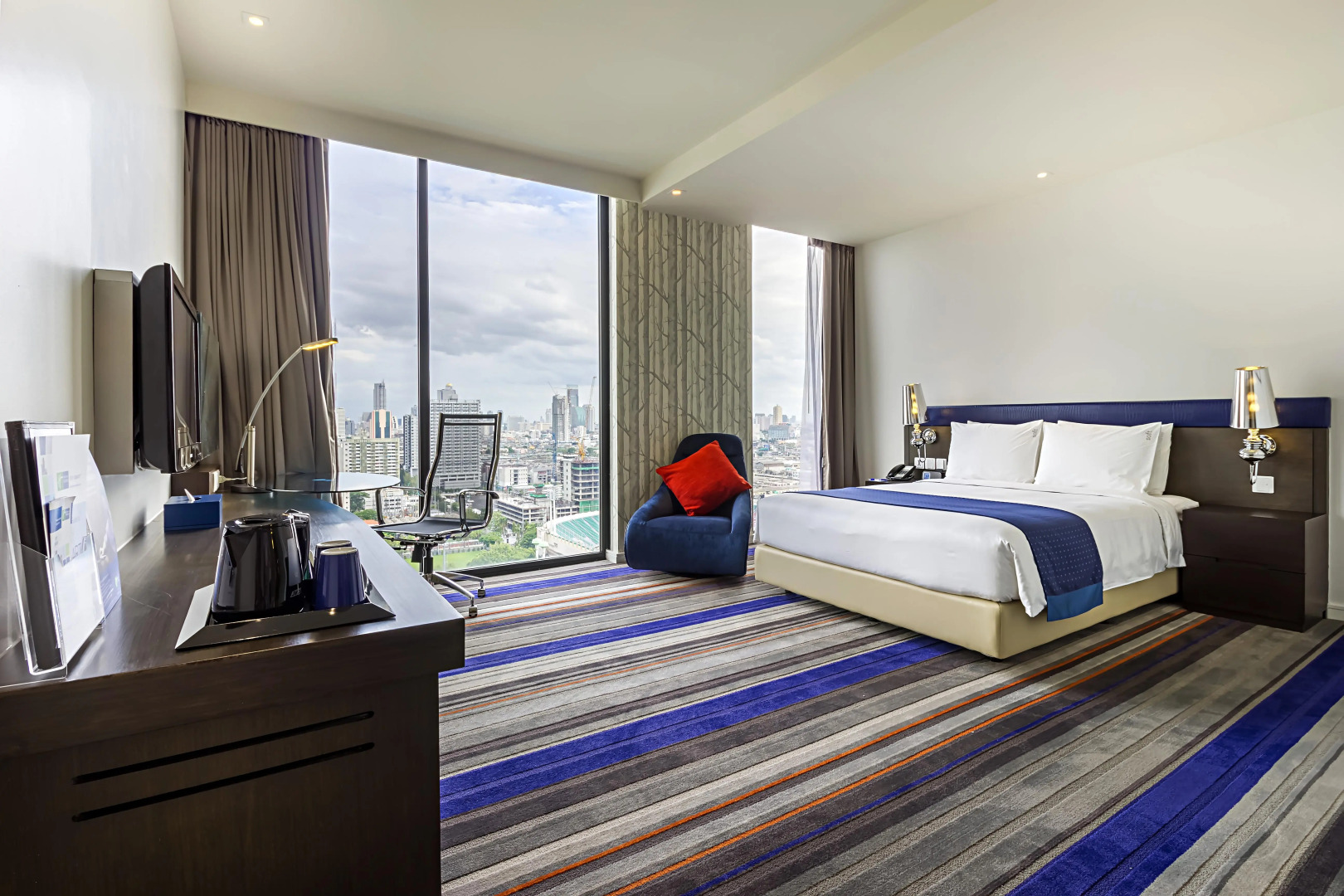 Holiday Inn Express Bangkok Siam by IHG