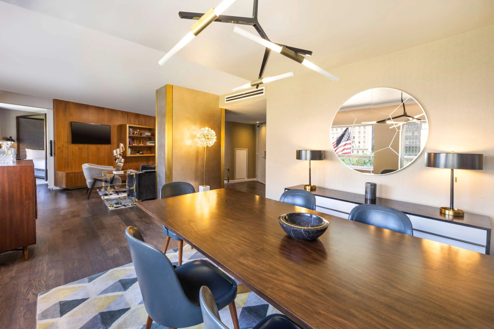 The Statler Dallas Curio Collection By Hilton
