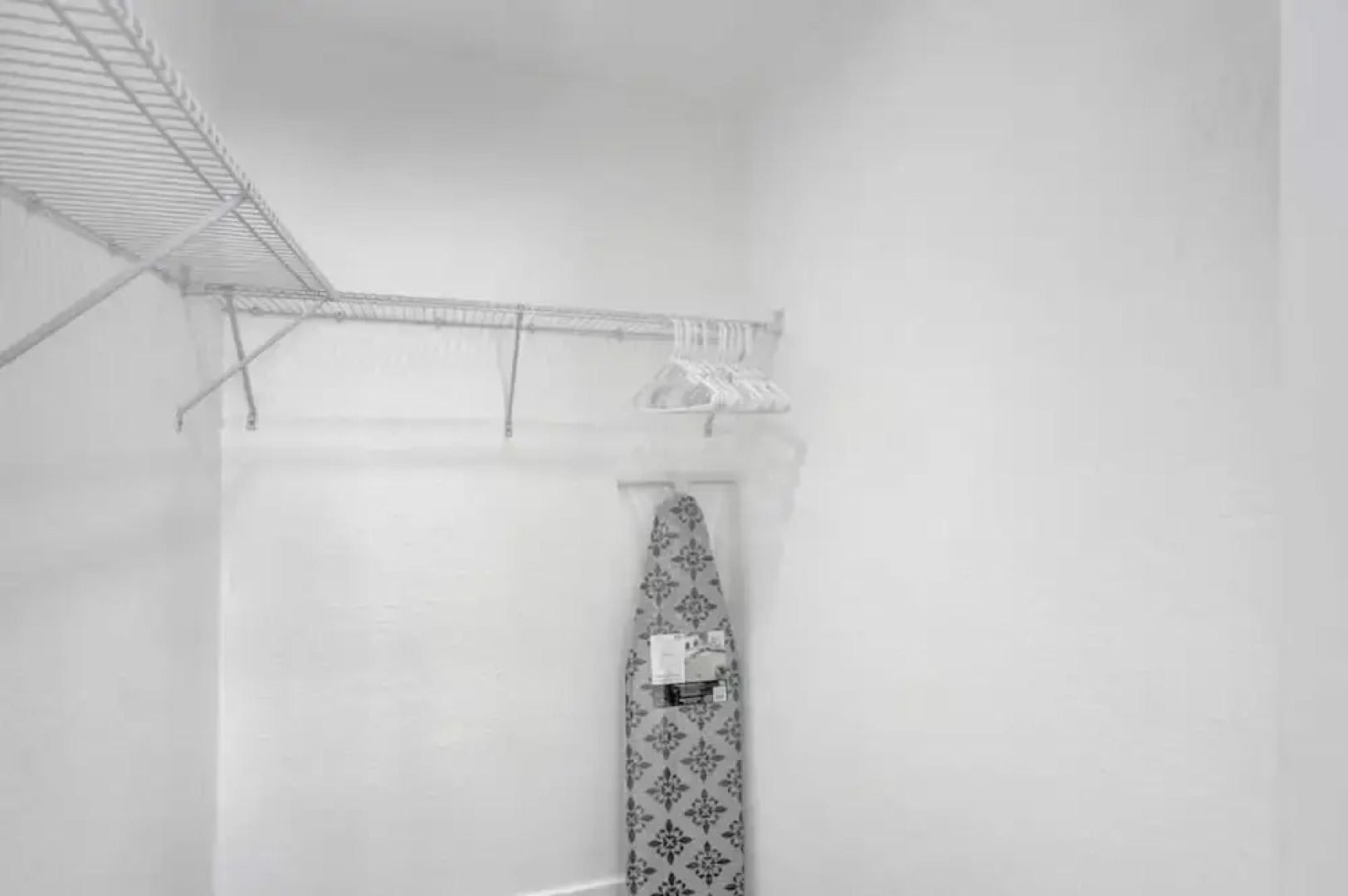 Spacious Home With Heated Pool