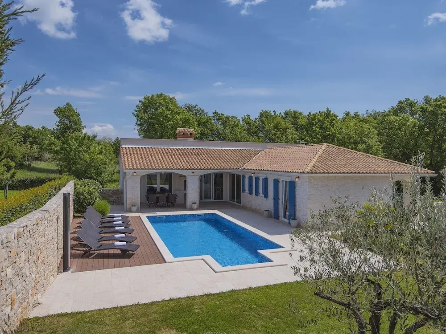 Comfortable Villa With Private Swimming Pool, Table Football, Near Labin