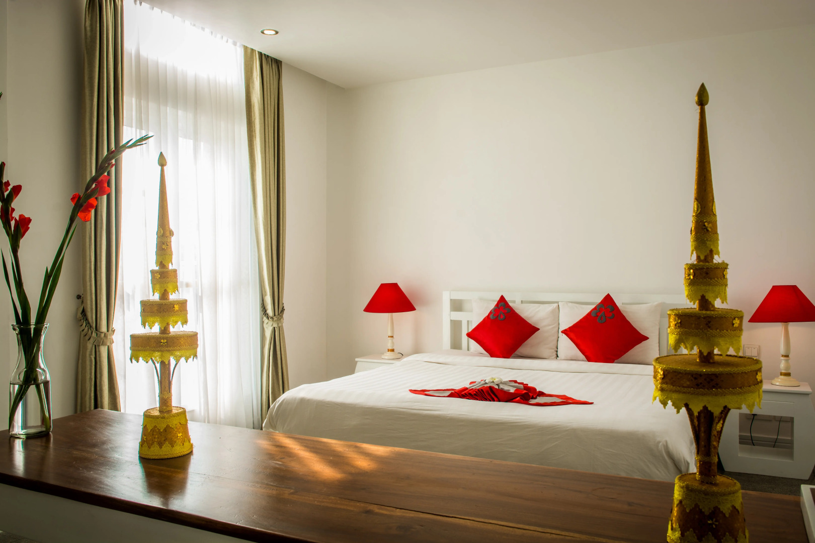 Frangipani Royal Palace Hotel