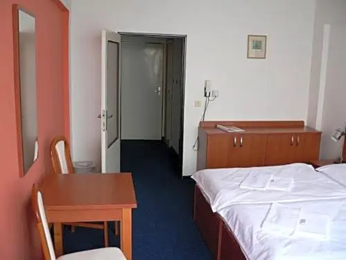 CMC Residence & Conference Inn