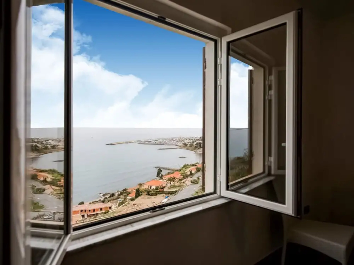 Gorgeous Apartment in Cipressa With Terrace