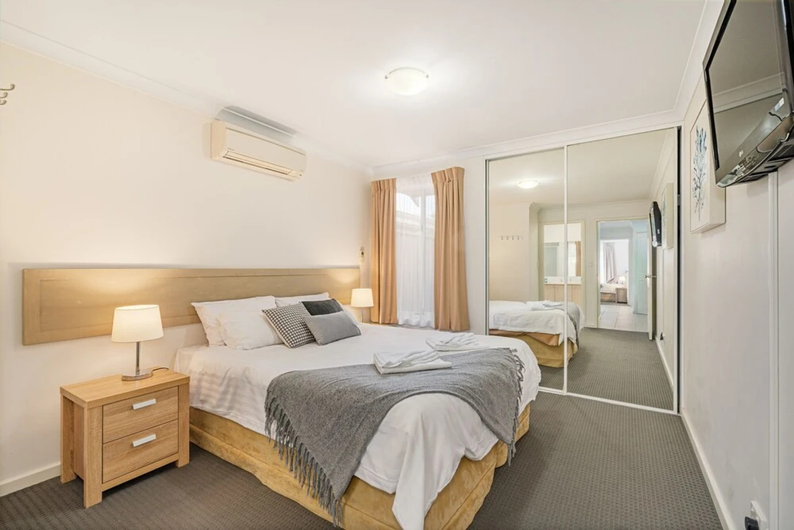 Beachside Breakaway U54 Cape View Resort