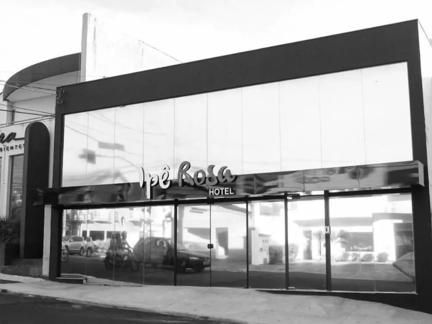 Ipê Rosa Hotel