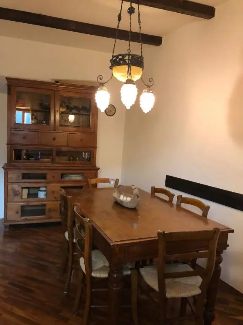 Beautiful residence, sleeps 6, a free breakfast