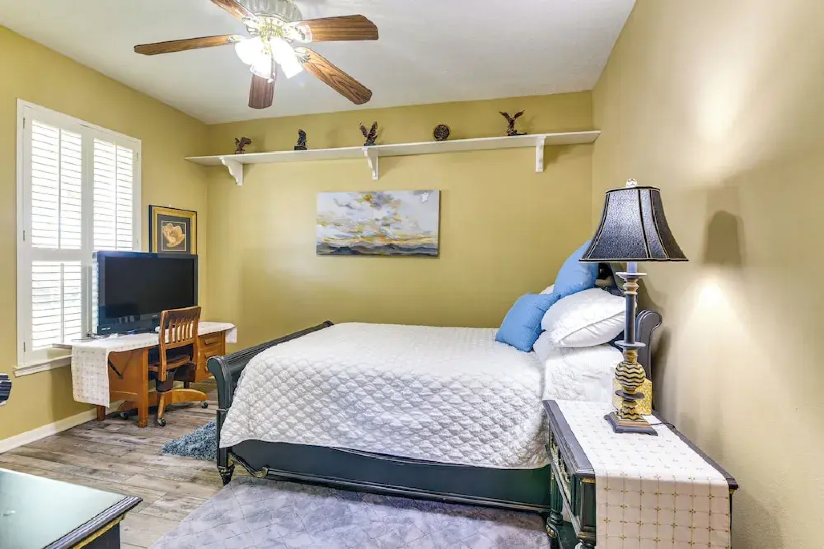 Patio, BBQ & Yard: Family Retreat in Pearland