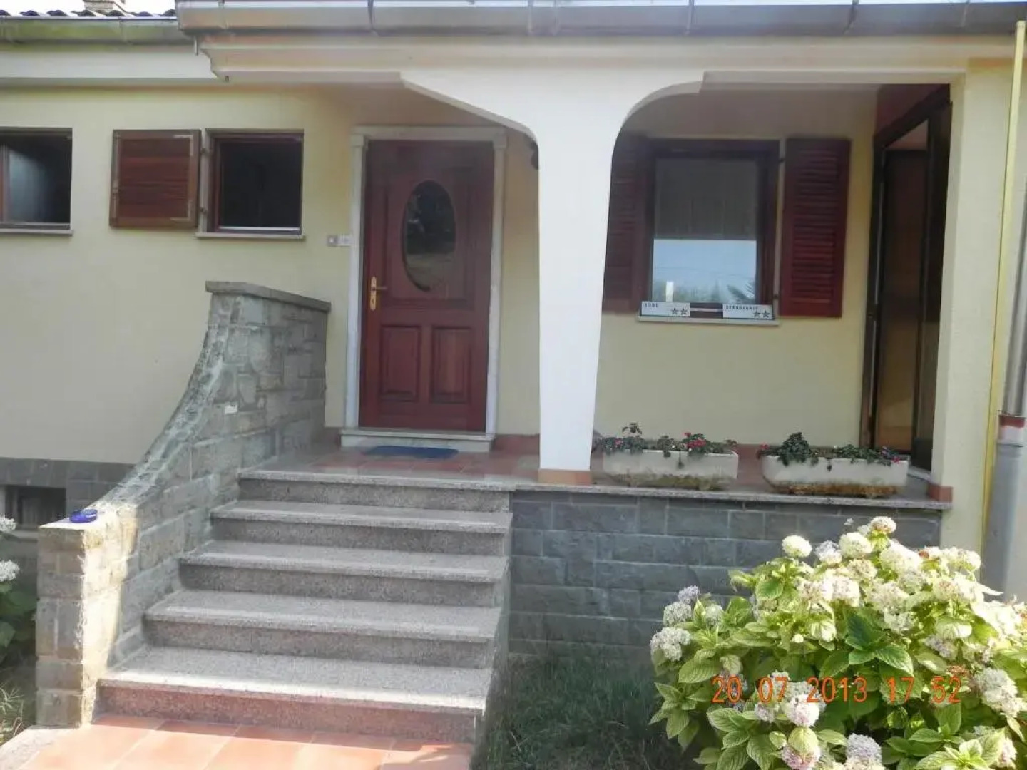 Rooms and Apartments Roza