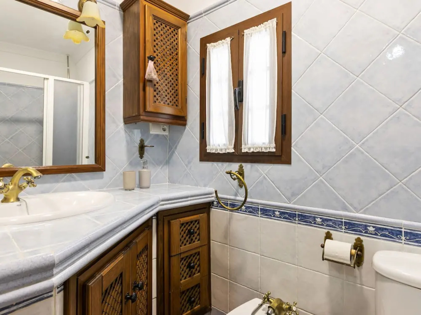 Voguish Holiday Home in Arriate With Terrace