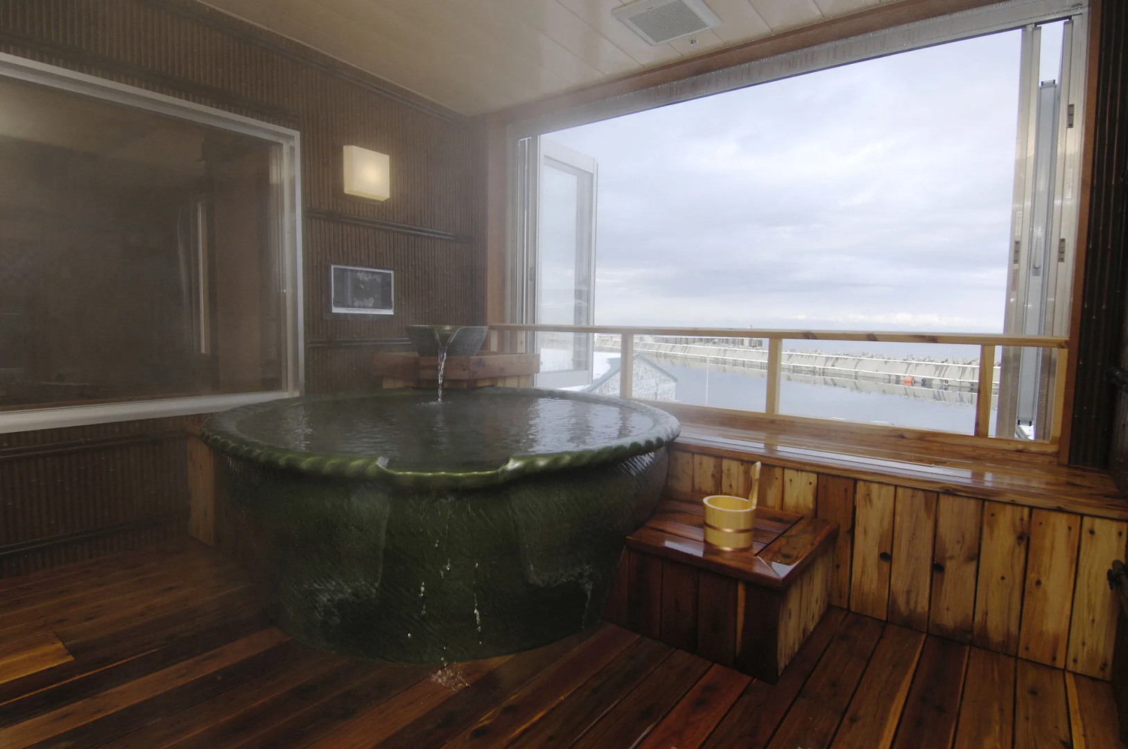 KITAKOBUSHI SHIRETOKO Hotel & Resort