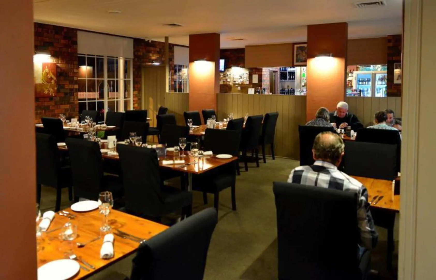 Winning Post Motor Inn