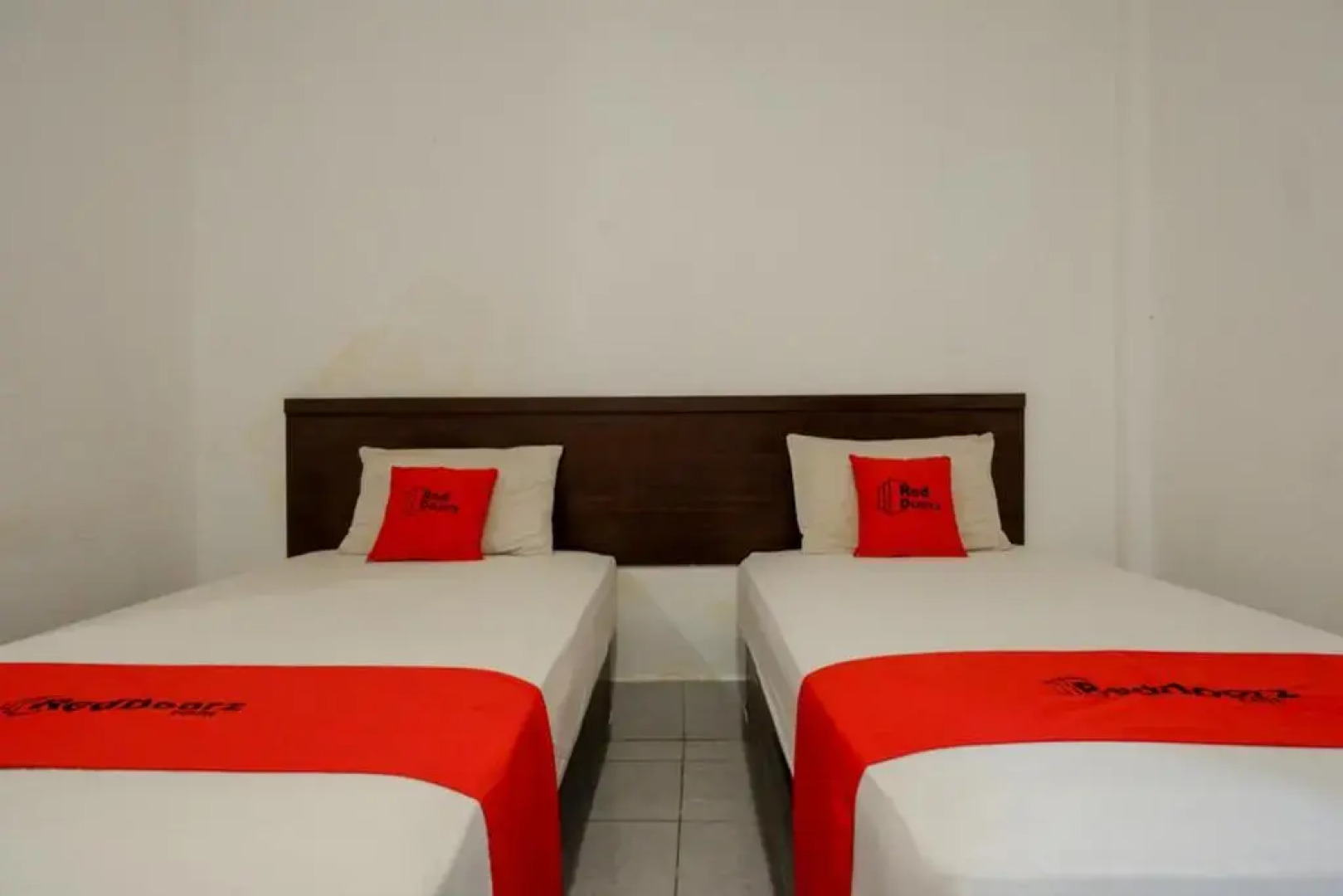 RedDoorz Syariah @ Hotel Wisma Indonesia Kendari