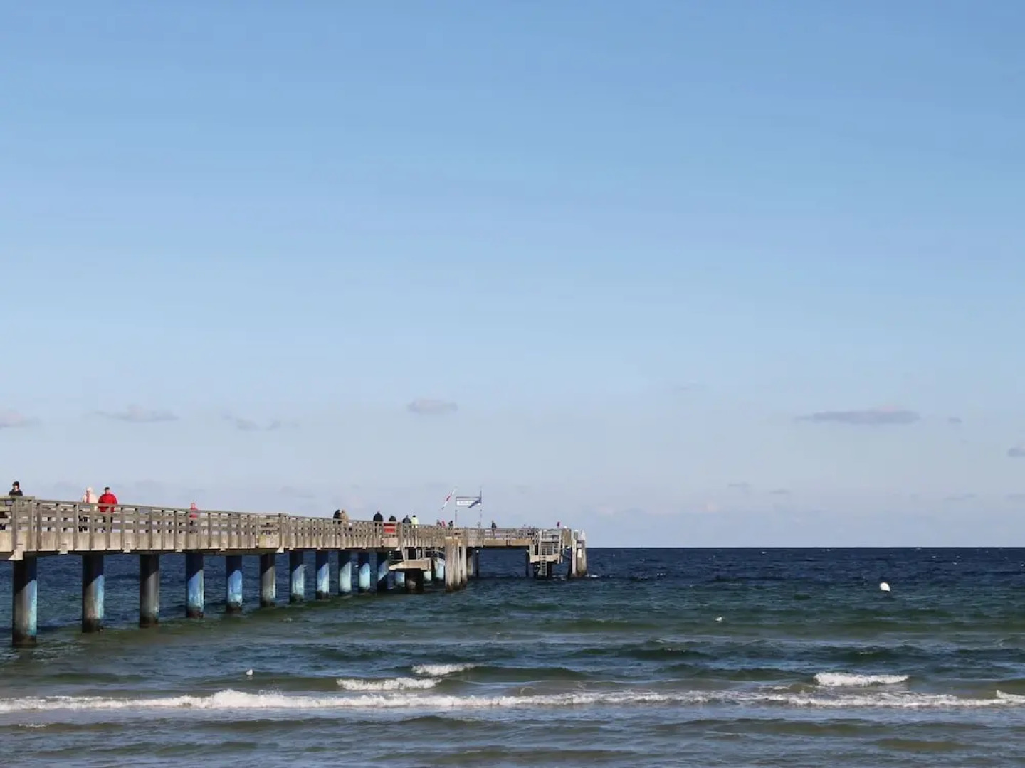Reizendes Ferienhaus mit Swimmingpool Naehe Ostsee