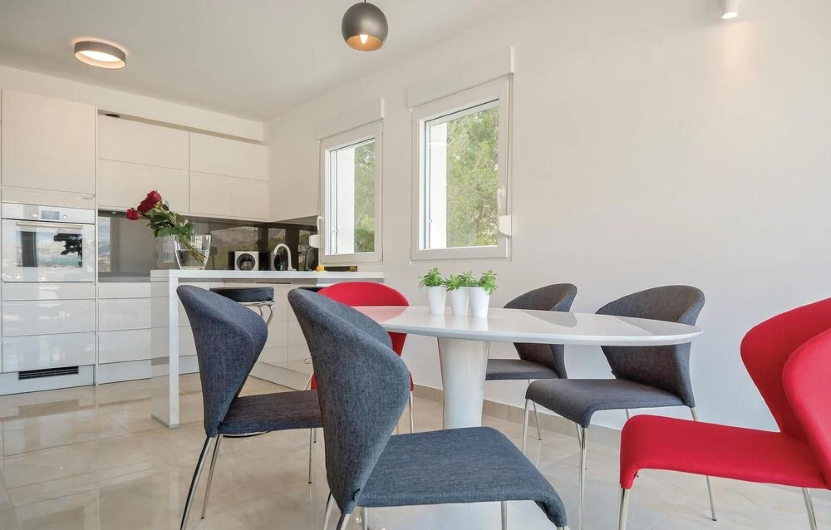 Nice Home in Podstrana with Hot Tub, WiFi & 4 Bedrooms