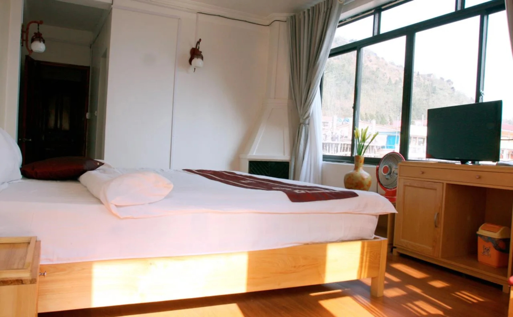 Mountain View Hotel - Hostel