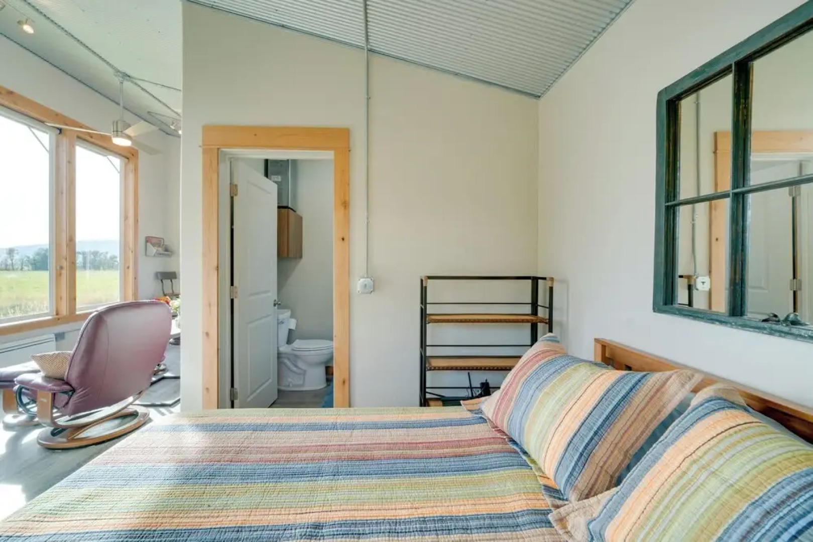 Beautiful Ranch Cottage - 45 Mi to Yellowstone NP!