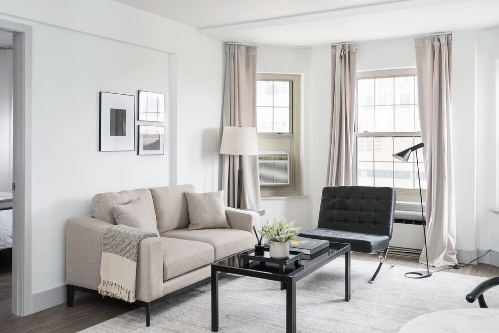 MONTCLAIR - Modern CWE Apts near BJC by Zencity