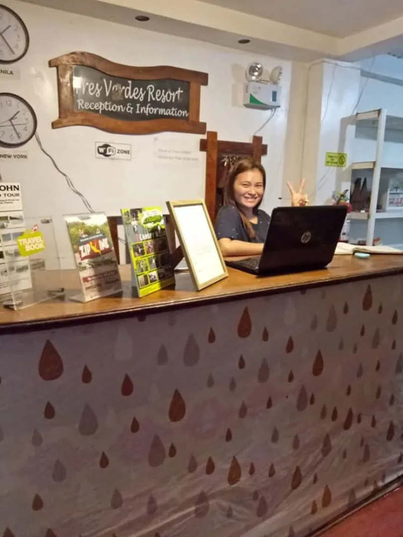 Tres Verdes Resort & Resto-Bar