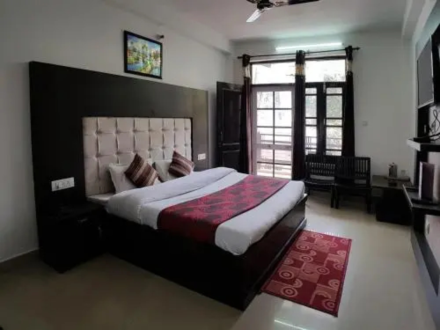 Hotel Satyadev Grand