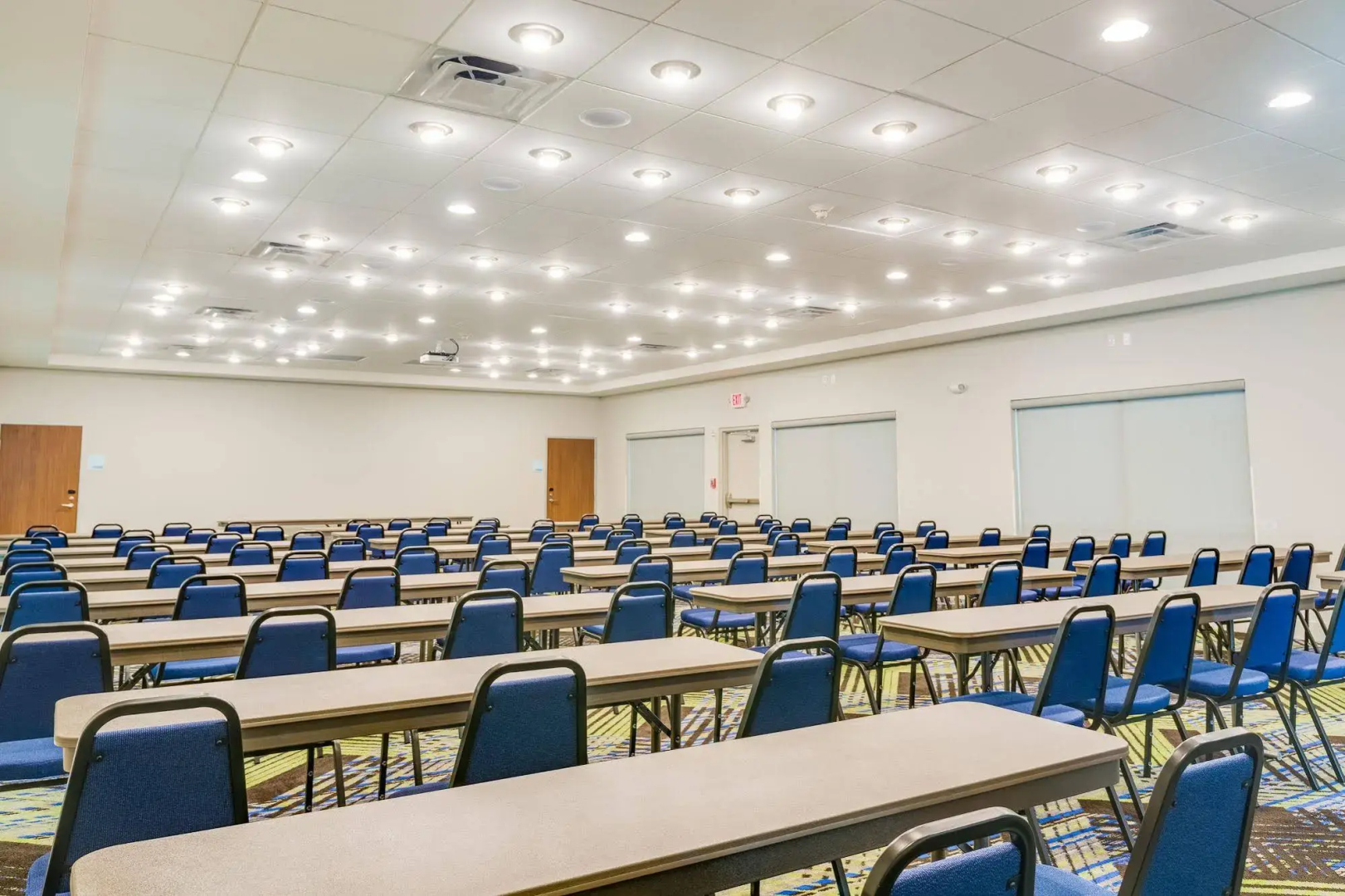 Holiday Inn Express & Suites Russellville by IHG