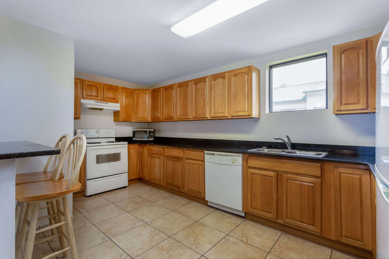 Days Inn & Suites by Wyndham Lakeland