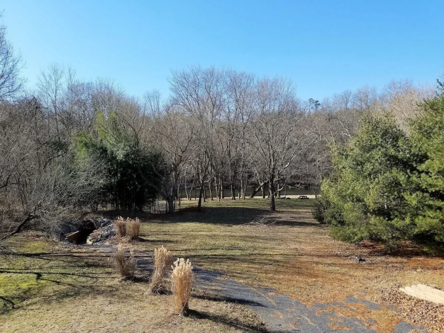The Shuck- Christophers Riverside Cabin