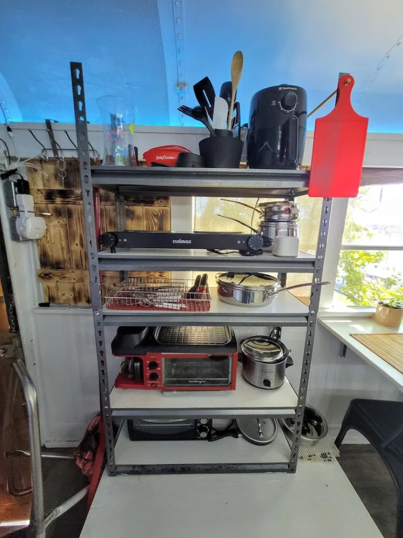 Bruiser Cozy Riverfront School Bus Pet Friendly