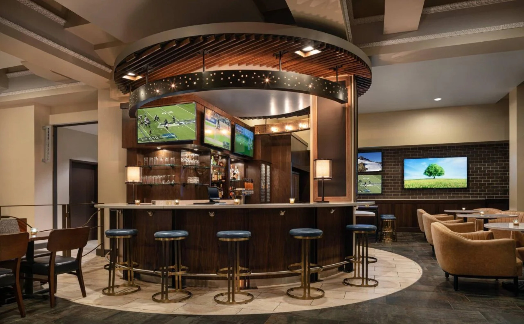 Courtyard Seattle Downtown Pioneer Square