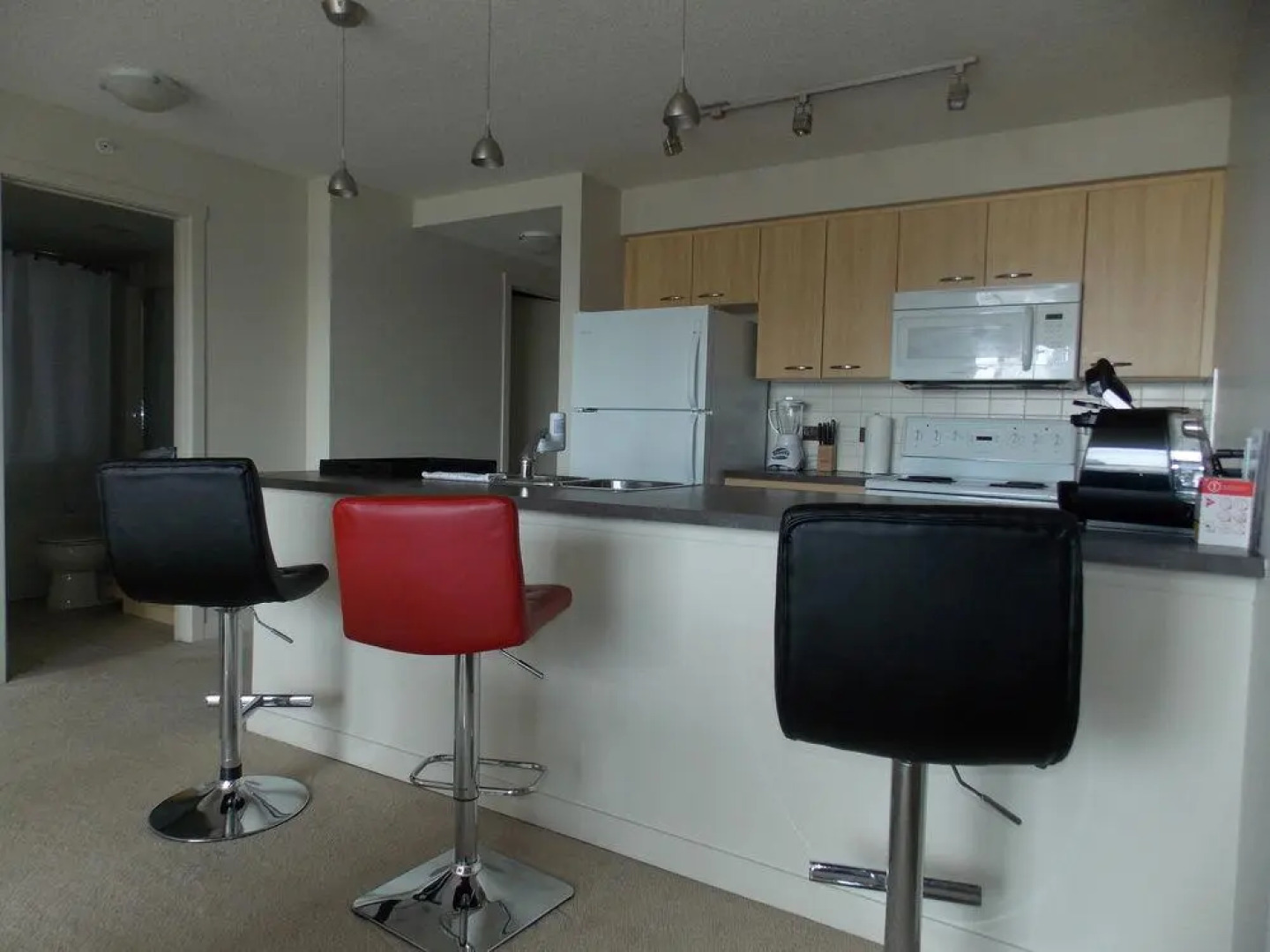 FastLane Suites Rouleau North