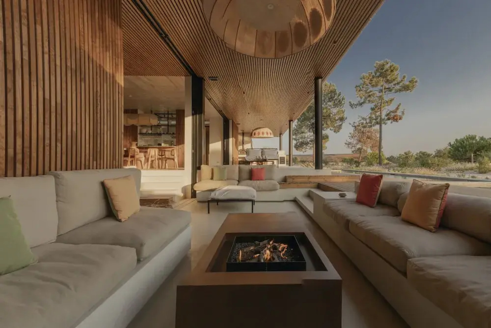 CL M Villa Retreat by Cadenzalux