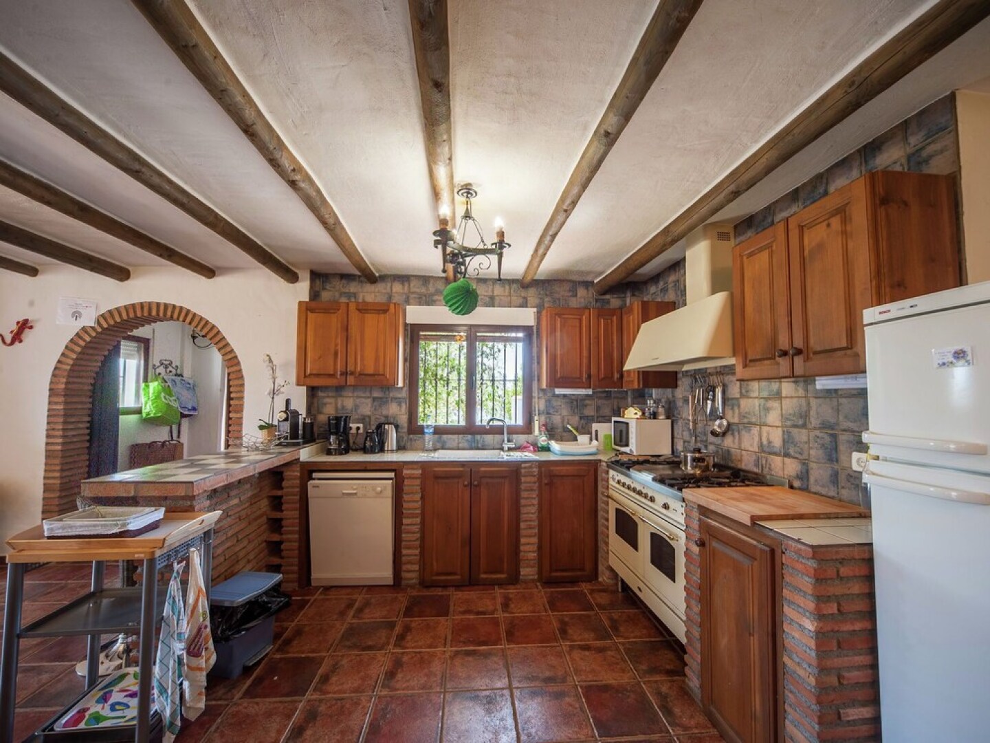 Spacious Cottage With Private Pool and Beautiful Views of Mountains and sea