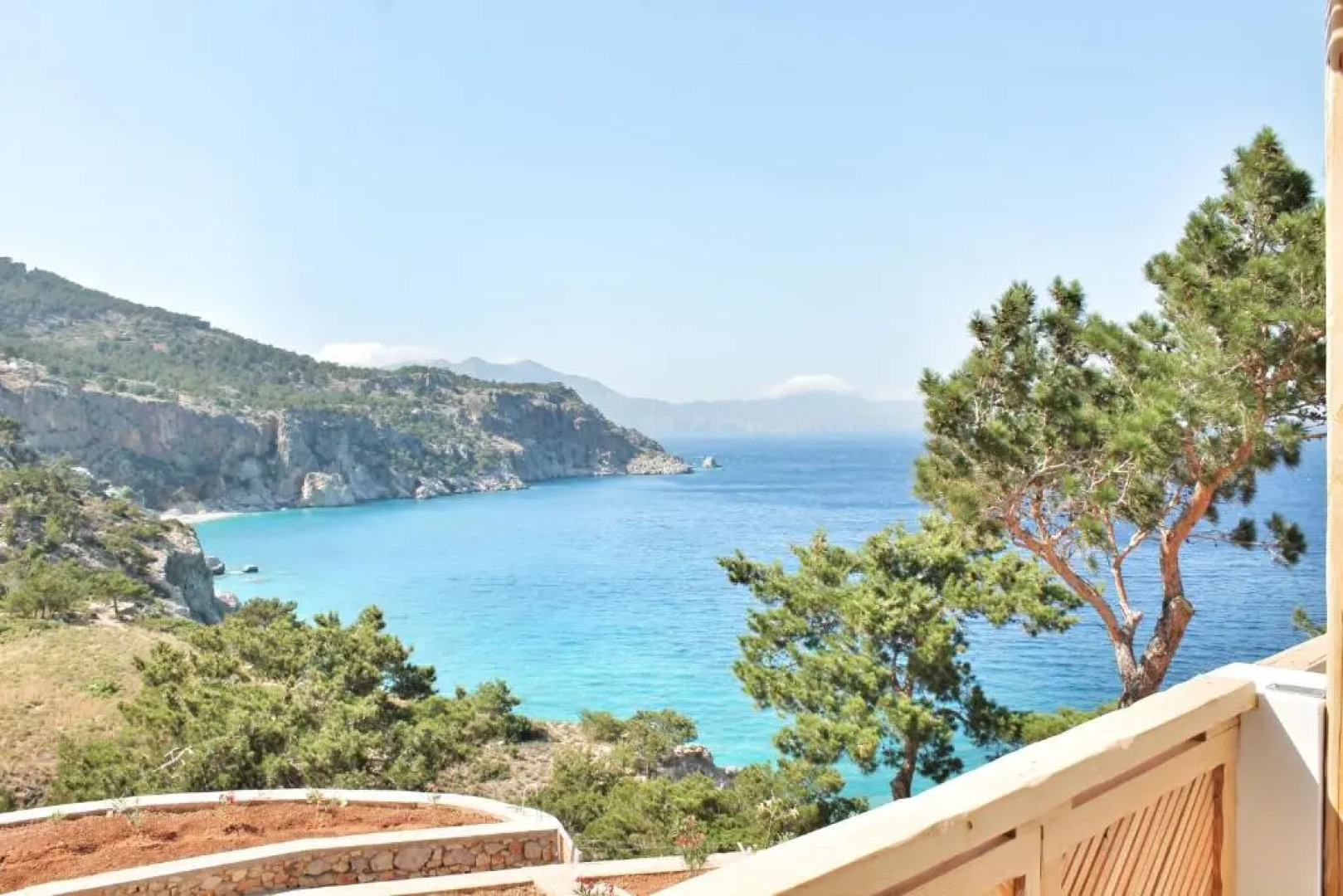 Akropolis Village Complex of Luxury Residence