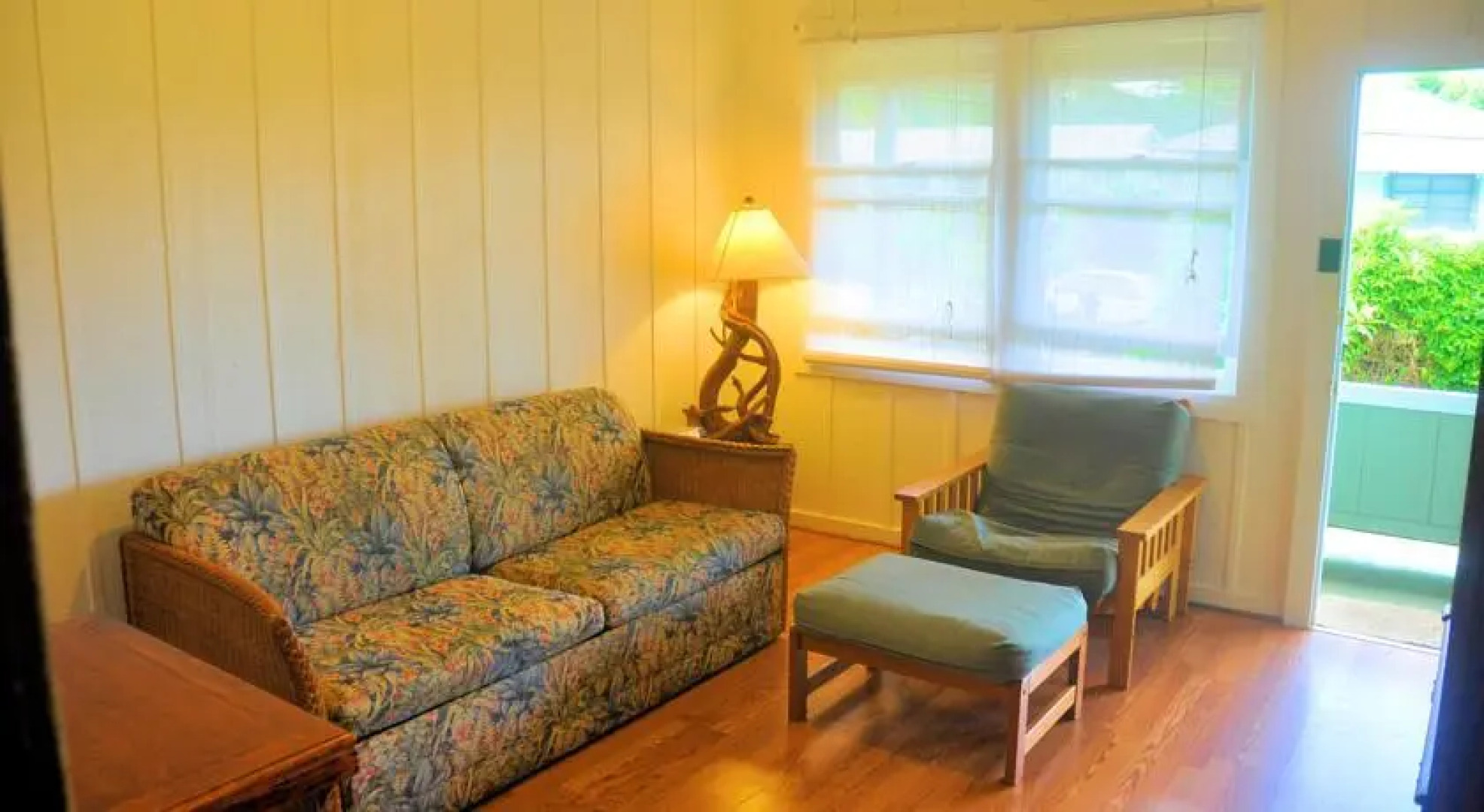 Hilo Hale Near the River