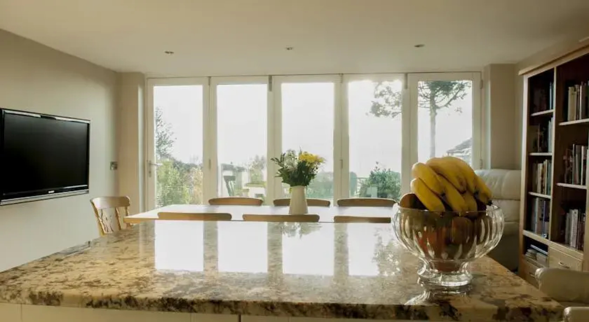 Duncot Bed and Breakfast — Women Only (только для женщин)