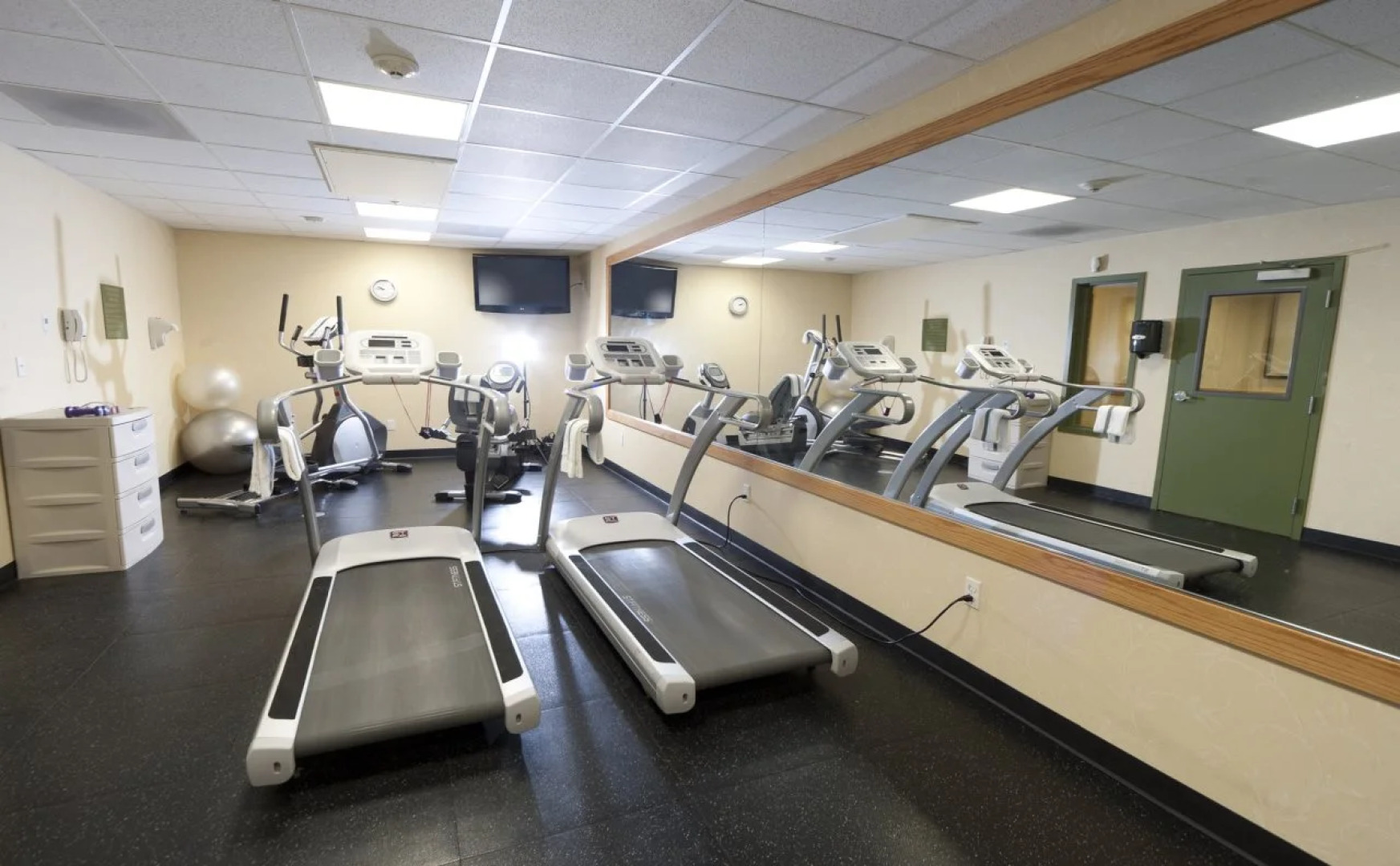 Holiday Inn Hotel & Suites Barstow by IHG