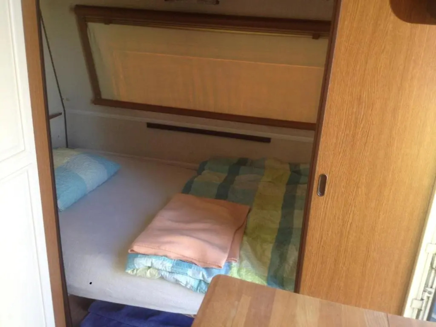 SIMPLE LIVING - Beds 190 cm - Dogs welcome on request - CARAVAN - COSY FARM BnB