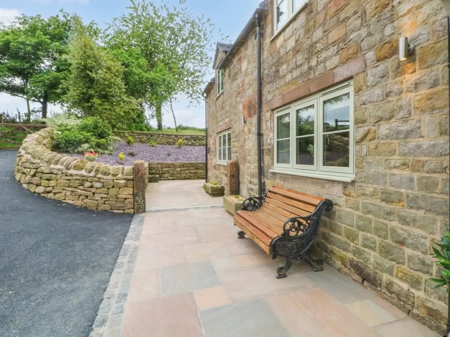 Small Lane Cottage