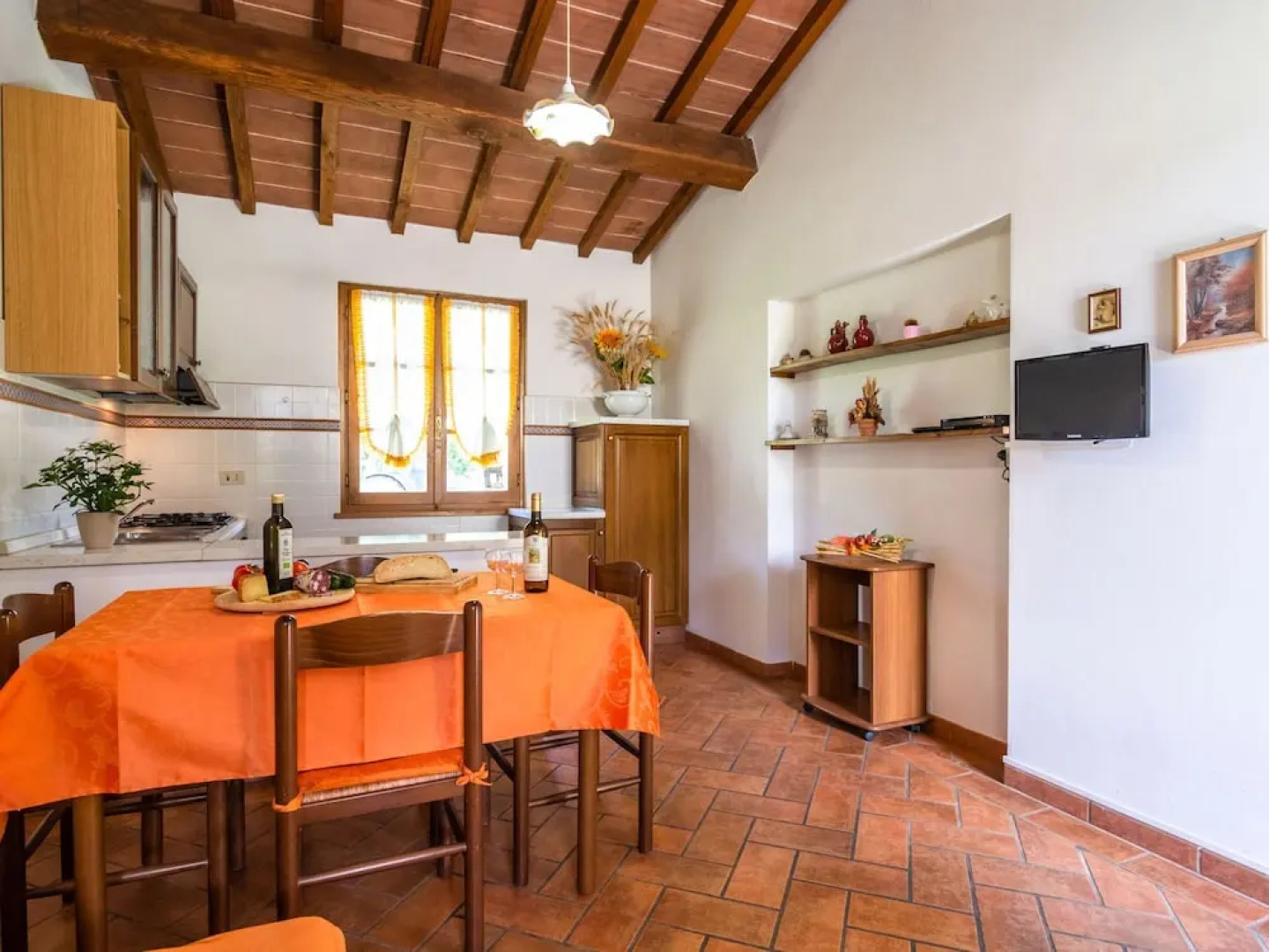 Farmhouse in Tuscany With Panoramic Pool