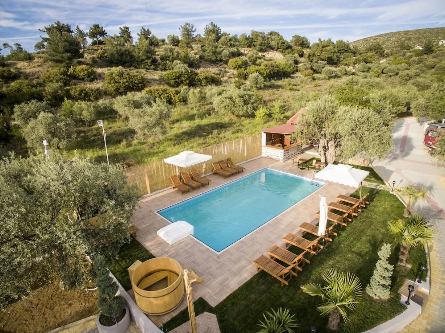 Mythos Bungalows