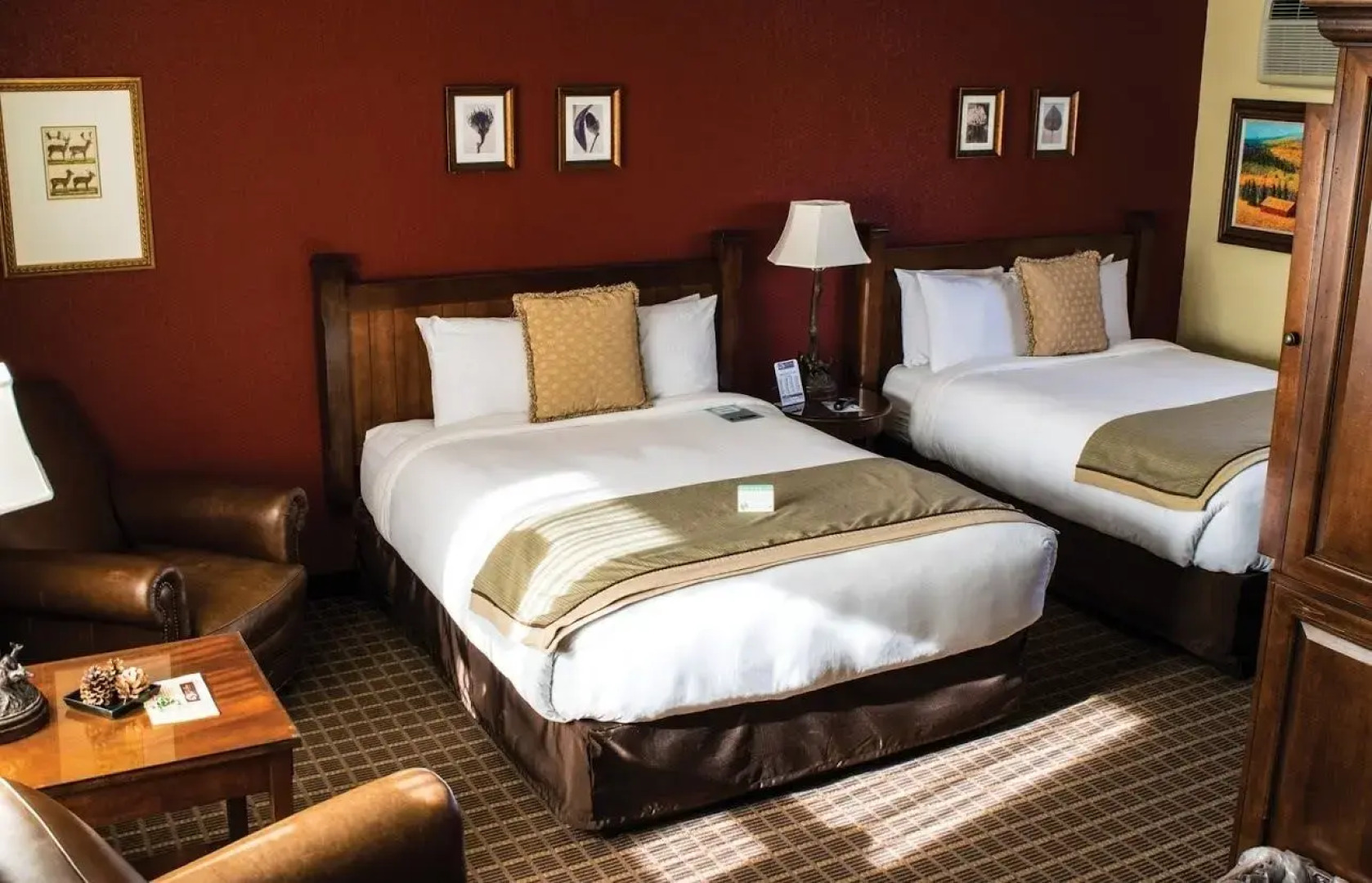 The Inn at Tomichi Village