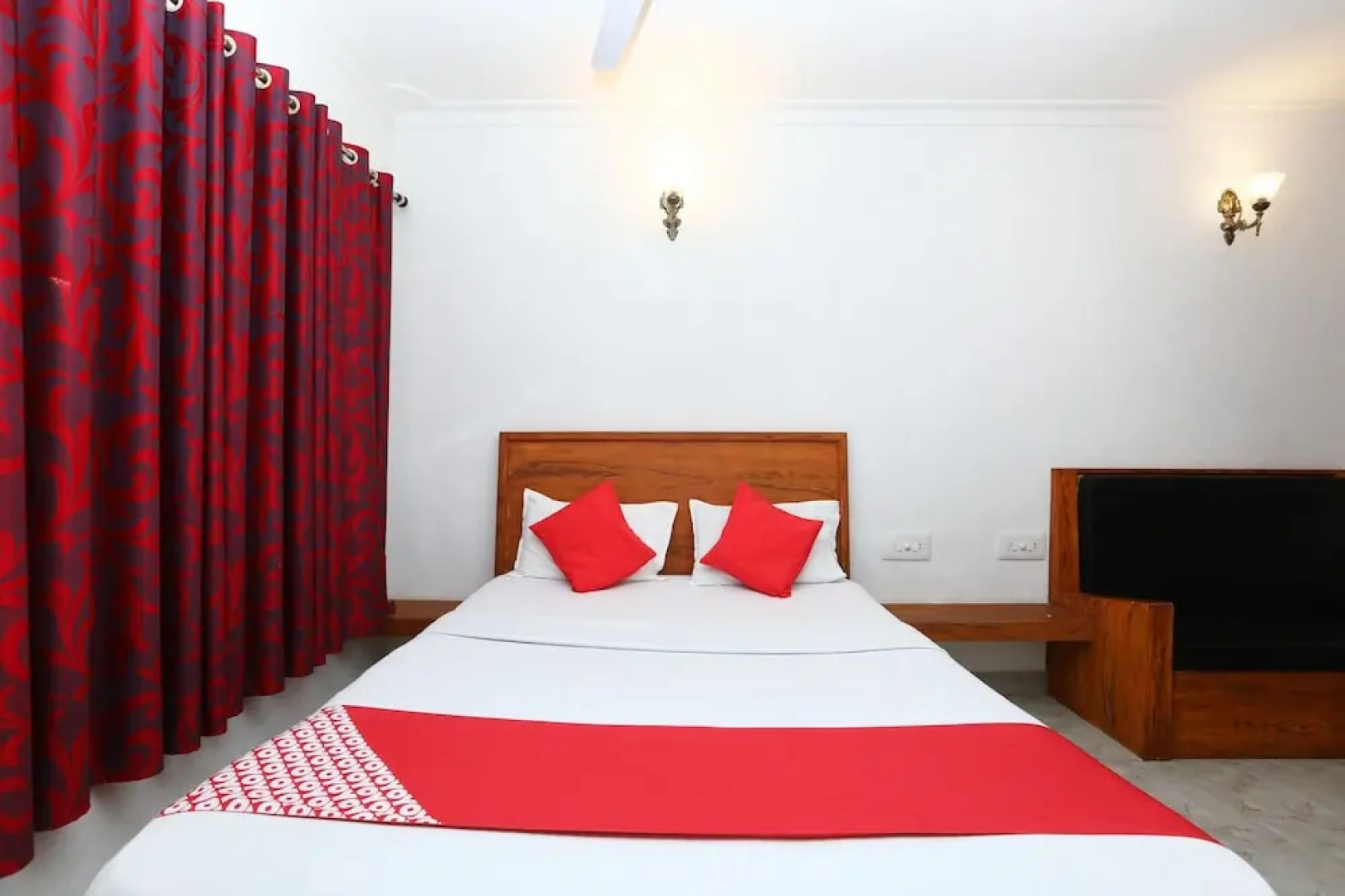 OYO 22437 Jungle Hut