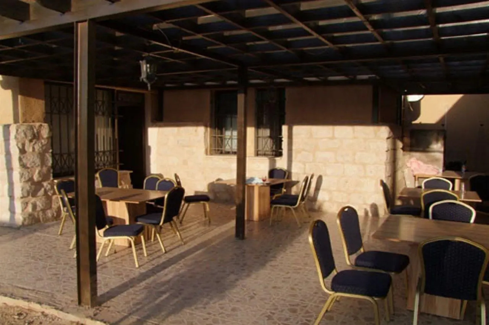 Montreal Hotel - Al Shobak