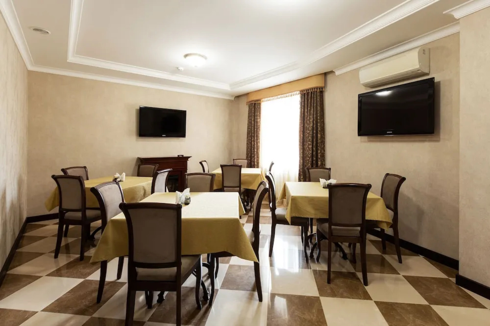 Отель Helicopter